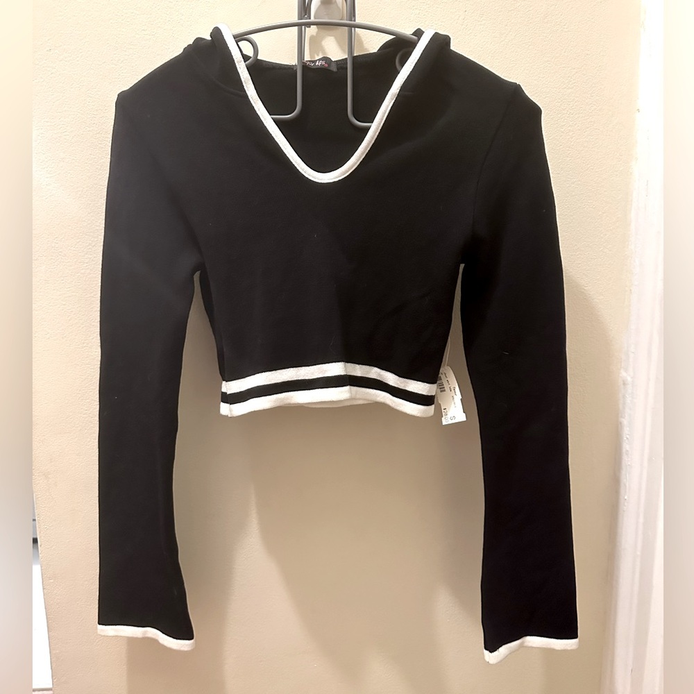 Vintage Y2K cropped hoodie sweater